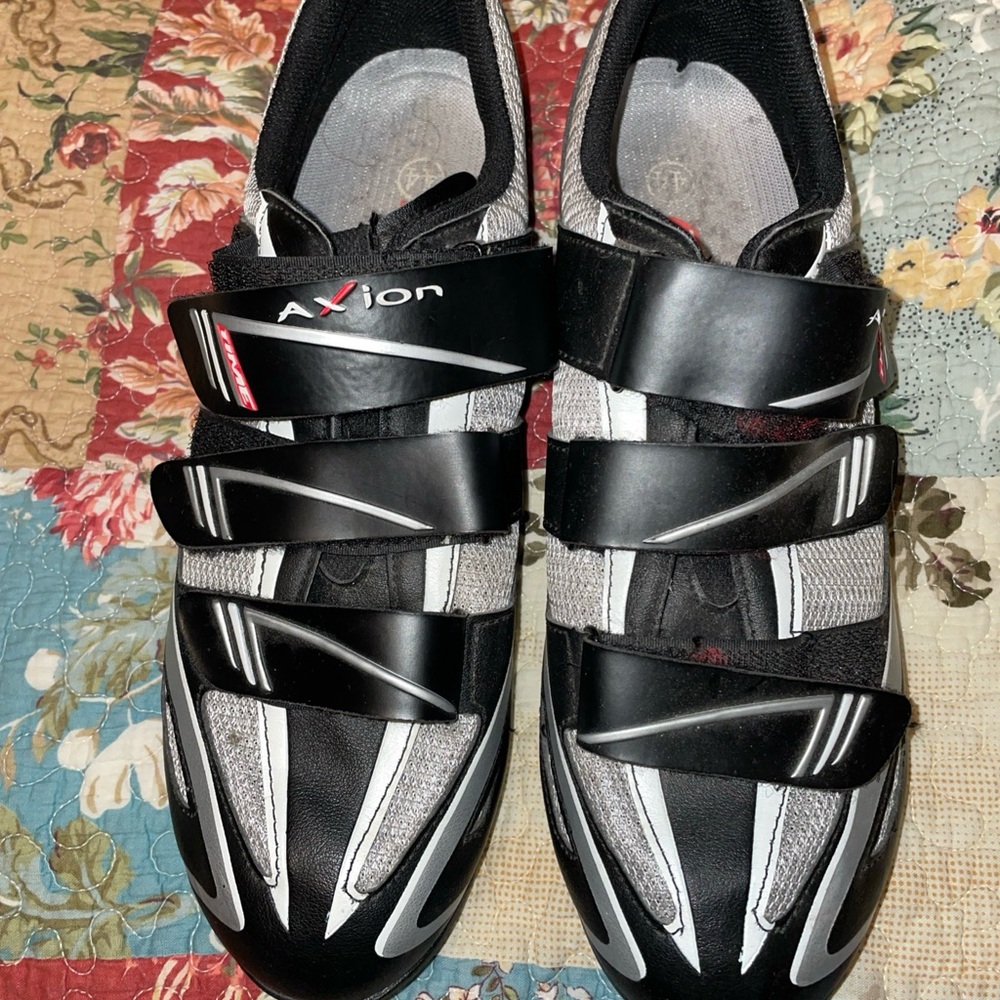TIME Cycling Shoes men’s Axion Time size 44 with SP style bike clips NEW